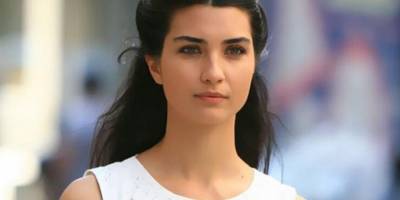 Tuba Büyüküstün, hayranları ile Youtube'de buluştu güzellik sırrını açıkladı