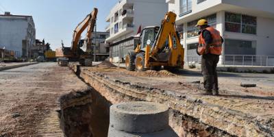 Mersin Kuyluk'ta kanalizasyon sorunu çözülüyor