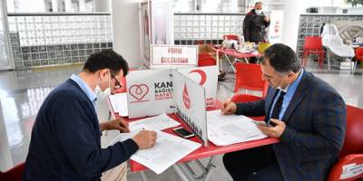Malatya Büyükşehir Belediye personeli kan bağışı yaptı