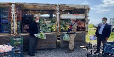 Adıyaman karantina altındaki köylere sebze ve meyve dağıtıldı