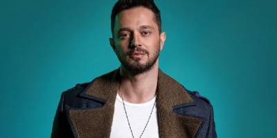 Karantinadaki Murat, üstsüz fotoğrafını paylaşıp kaslı vücuduyla şov yaptı