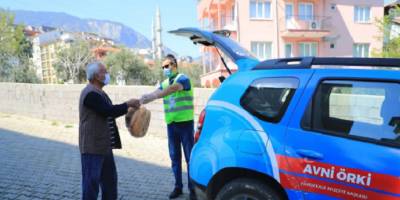 Pamukkale'de dezenfekte çalışmalarına devam ediyor