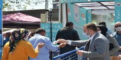 Çanakkale’nin Ezine ilçesinde vatandaşlara 'Borel' dağıtıldı