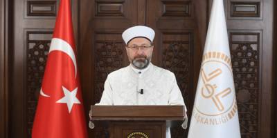 Ali Erbaş, İnsanlığın bir an önce bu musibetten kurtulması için yüce Mevla’ya niyazda bulunalım