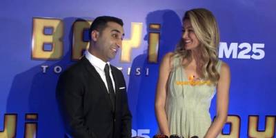 Sempatik oyuncusu Onur Buldu, evinin bahçesinde sessiz sedasız evlendi