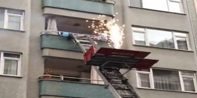 Rize’de doktora sıra dışı doğum günü sürprizi