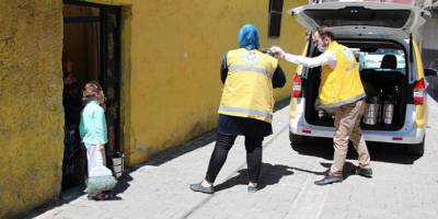 Şanlıurfa'da ihtiyaç sahibi ailelerin sofralarından sıcak yemek eksik olmuyor