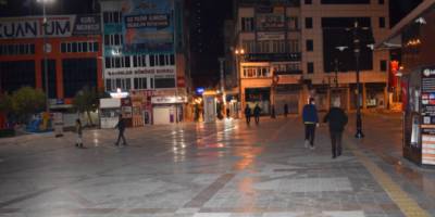 4 Günlük kısıtlama sonrası malatya sokakları hareketlendi