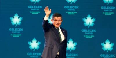Ahmet Davutoğlu'nun Gelecek Partisi, parlamenter sistemi savunan kampanya başlattı.
