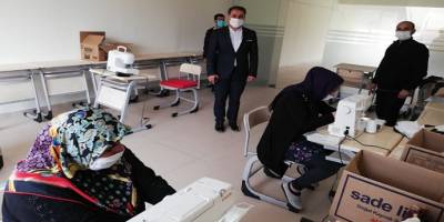 Batman'ın Gercüş ilçesinde Halk Eğitim Merkezinde maske üretimine başlandı