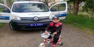 Polisler 6 yaşındaki Eymen’in hayalini gerçekleştirdi