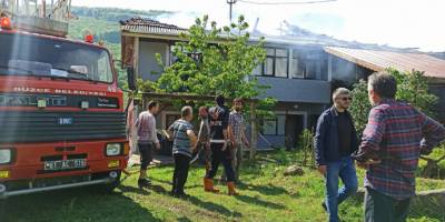 Düzce’de 2 katlı ev, ahır ve 2 otomobil alevlere teslim oldu
