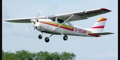 Son dakika: İsrail'de uçak düştü 1 ölü, 1 yaralı