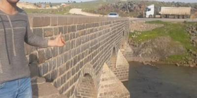 Diyarbakır'da Tarihi Dilaver Köprüsü onarılmayı bekliyor