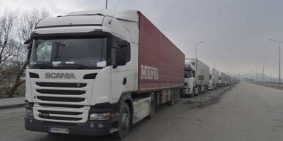 Ağrı Belediye Başkanı Savcı Sayan: Tırların ülkeye giriş sorunu çözüldü