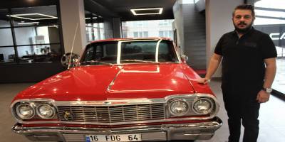 Bir vatandaş Dedesinin otomobilini 45 yıl sonra bulup satın aldı