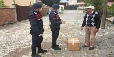 Çorum sungurlu'da İhtiyaç sahiplerine gıda yardımı