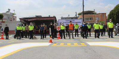 Mersin’in Tarsus ilçesinde Okul bahçesine Trafik Eğitim Parkı yapıldı