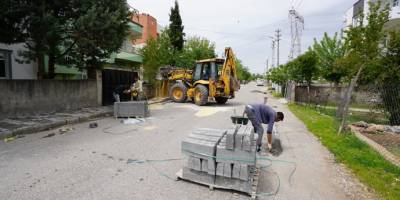 Adıyaman Belediyesi Yeni Mahallede kaldırım çalışması
