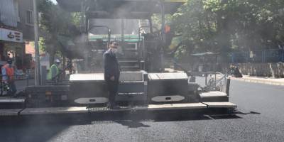 Diyarbakır Bağlar’da asfalt çalışmaları devam ediyor