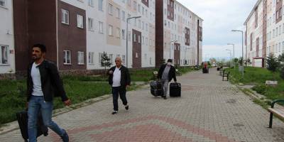 Bingöl'de karantina yurdunda kalan 148 vatandaş memleketlerine uğurlandı