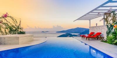 Koronavirüs salgını temassız tatil devrini başlattı Tatilciler izole ve temassız alternatiflere yöneldi