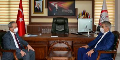 Karabük Valisi Gürel'den Milli Eğitim Müdürlüğüne ziyaret
