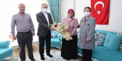 Kütahya Valisi Toraman ile eşinden “Anneler Günü” ziyaretleri