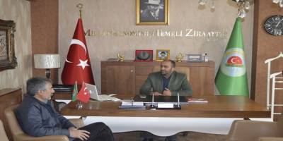 Ağrı'da Merhum Kerim Yıldız’ın fötr şapkası oğlunun makam odasında