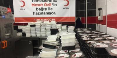 Mesut Özil’in bağışı ihtiyaç sahiplerine Ramazan'da yardım kampanyasına destek verdi