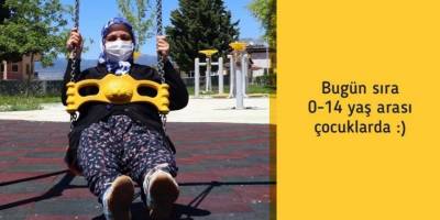 Sağlık Bakanı Koca: Sağlığımız için birazcık daha fedakarlık yapacağız