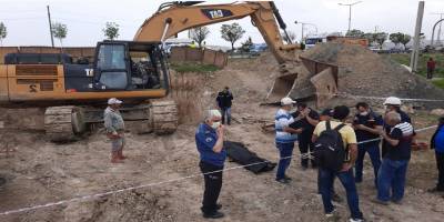 Afyonkarahisar Organize Sanayi Bölgesinde yol çalışmasında göçük