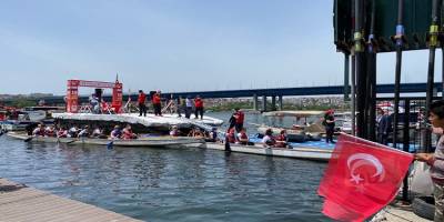 Haliç’in iki yakasında 19 Mayıs coşkusu!