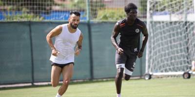 Süper lig takımlarından Aytemiz Alanyaspor antremanlara devam ediyor