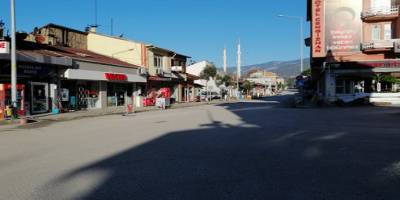 Çorum Kargı’da cadde ve sokaklar bomboş kaldı