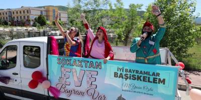 Kocaeli Başiskele'de bayram sokaklardan evlere sığdı