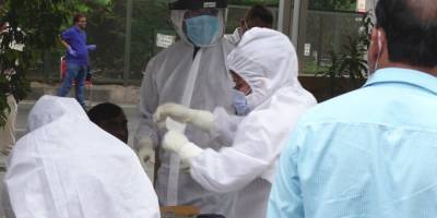 Hindistan'da yeni Covid-19 vaka sayısında rekor artış