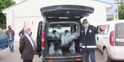 Sakarya’daki 11 gölete toplam 70 bin adet yavru sazan balığı bırakıldı