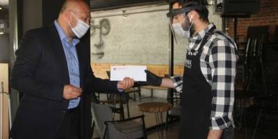 Esnafın ilk siftahı MHP’den