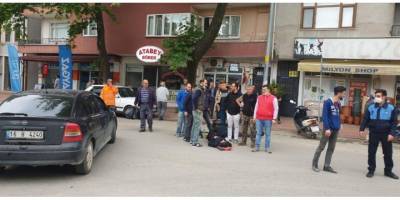 Otomobilin çarptığı motosikletli kadın yaralandı