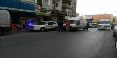 İzmir’in Karabağlar ilçesinde, cadde üzerinde erkek cesedi bulundu