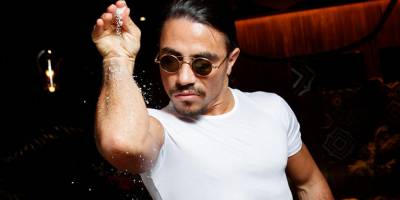 Nusret Gökçe 5 dükkanının gelirini Elazığ'a bağışladı