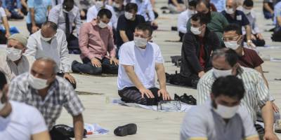 Ankara'da Korona virüs önlemli üçüncü cuma namazı