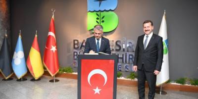 Vali Ersin Yazıcı, Büyükşehir ile helalleşti