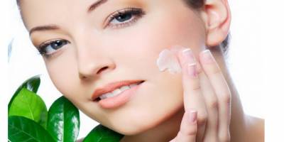 Yağlı Cilt Tiplerine Uygun Nemlendiriciler ve Çeşitli Çözümler? Yağ Bezesi Nasıl Geçer?