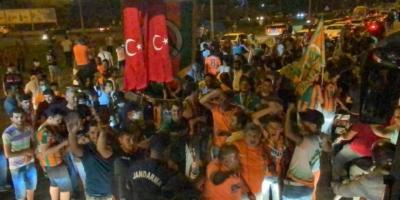 Alanyasporlu taraftarların final coşkusu