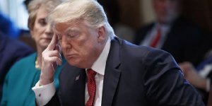 Trump, Teröristleri Övmeye Doyamadı