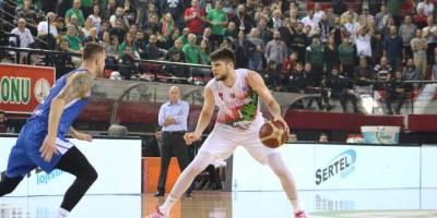 Pınar Karşıyaka’da Metecan Birsen 2 yıl daha oynayacak