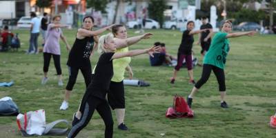 Gaziemir Belediyesinin “önce sağlık” faaliyetleri açık havada devam ediyor