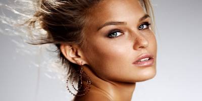 Ünlü Model Bar Refaeli Kimdir? Filmleri Nelerdir?